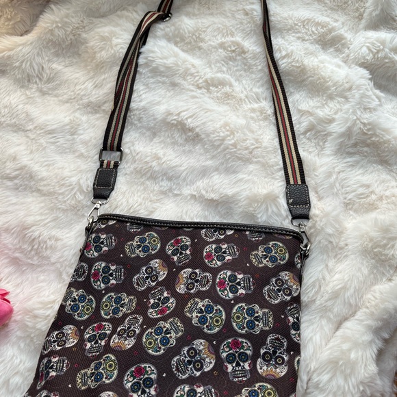 Striped Brown and Cream Crossbody Bag - Picture 6 of 7